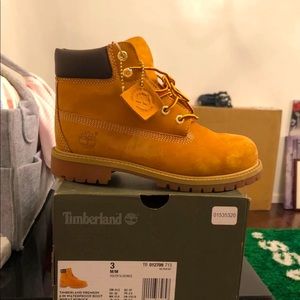 Timberlands size 3y